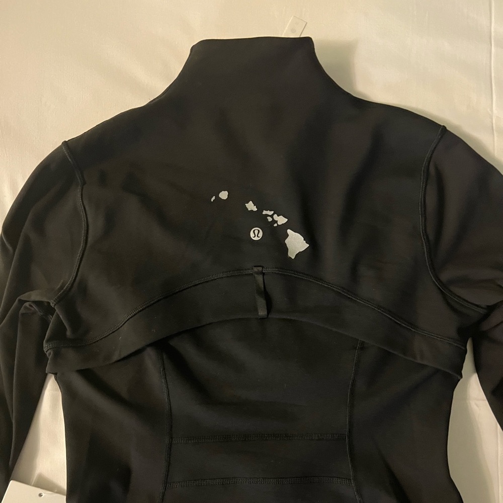 NWT Aloha collection lululemon define jacket